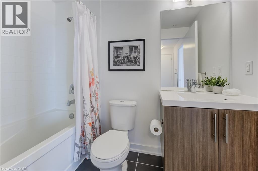 85 DUKE Street W Unit# 1404 thumbnail 27