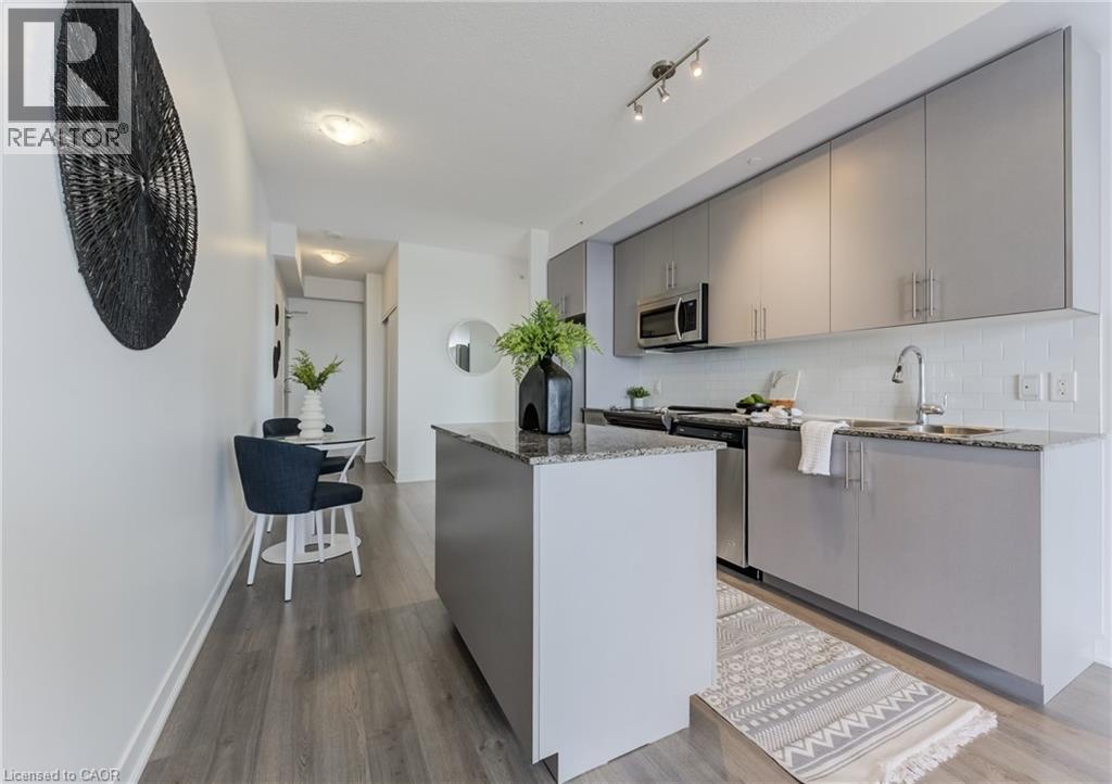 85 DUKE Street W Unit# 1404 thumbnail 18