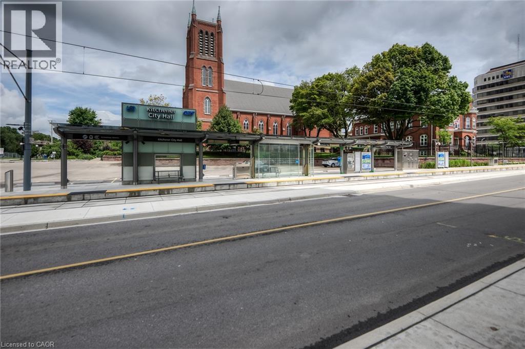 85 DUKE Street W Unit# 1404 thumbnail 3