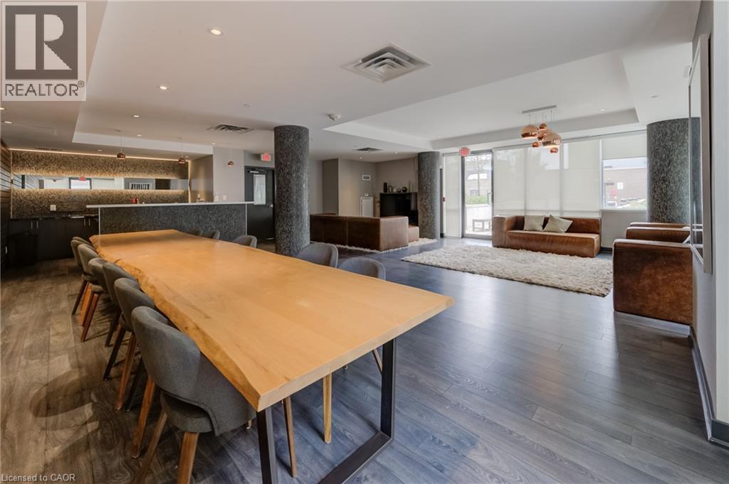 85 DUKE Street W Unit# 1404 thumbnail 11