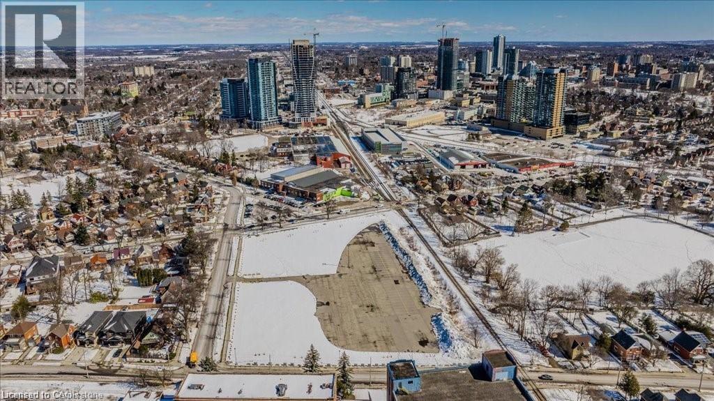 150 STRANGE Street thumbnail 11