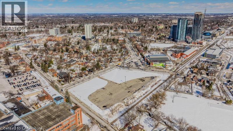 150 STRANGE Street thumbnail 13