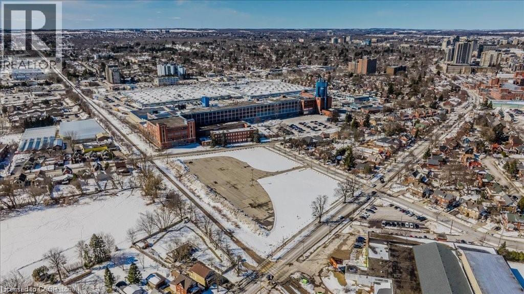 150 STRANGE Street thumbnail 12