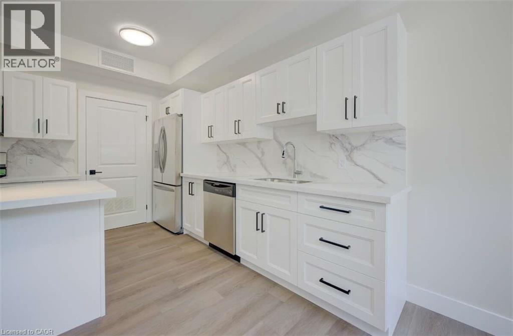 17 PETER Street Unit# 1 thumbnail 9