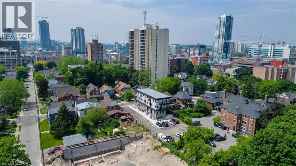 17 PETER Street Unit# 4 thumbnail 23