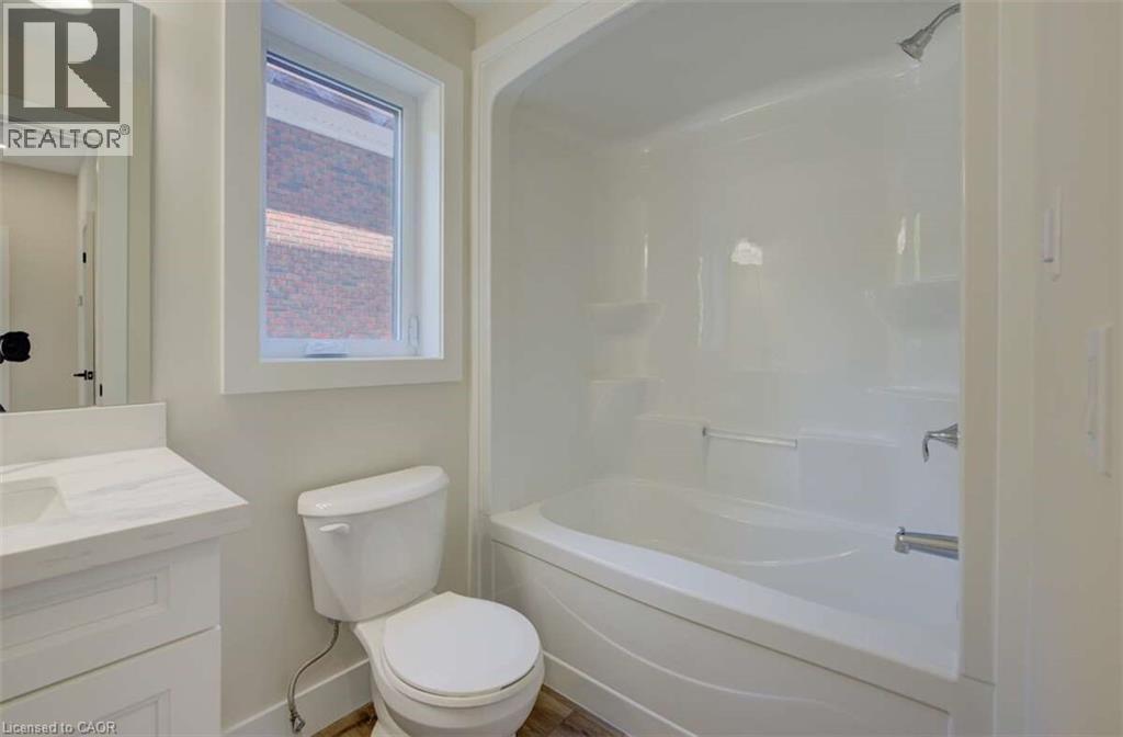 17 PETER Street Unit# 4 thumbnail 8