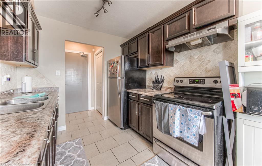 283 FAIRWAY Road N Unit# 501 thumbnail 19