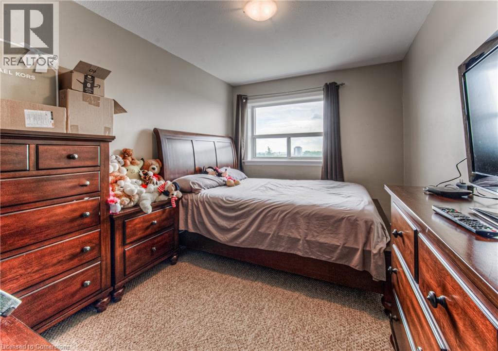 283 FAIRWAY Road N Unit# 501 thumbnail 23