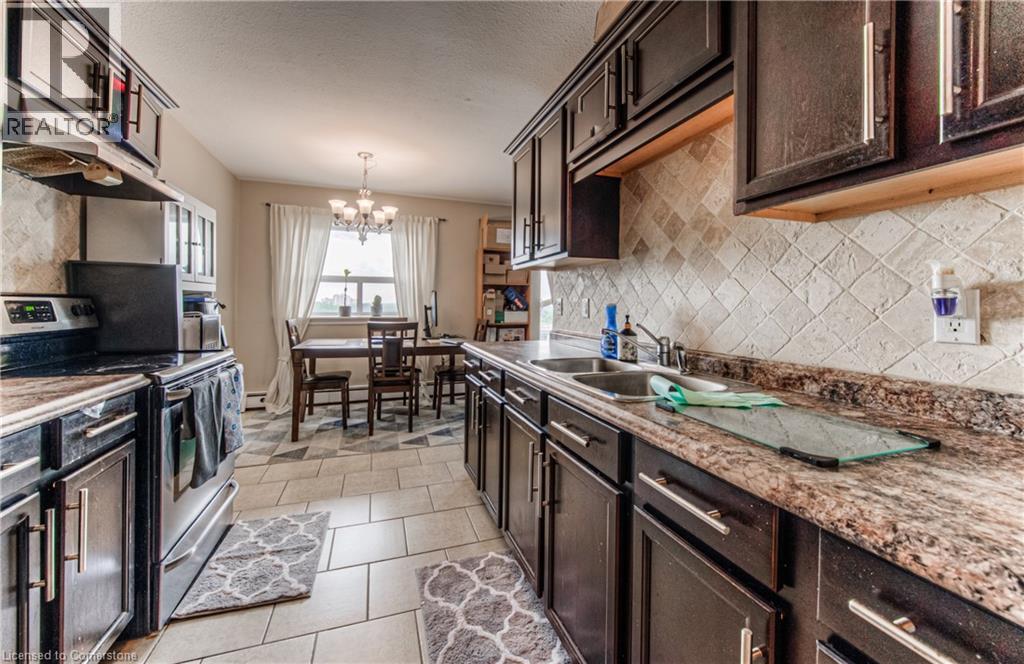 283 FAIRWAY Road N Unit# 501 thumbnail 20