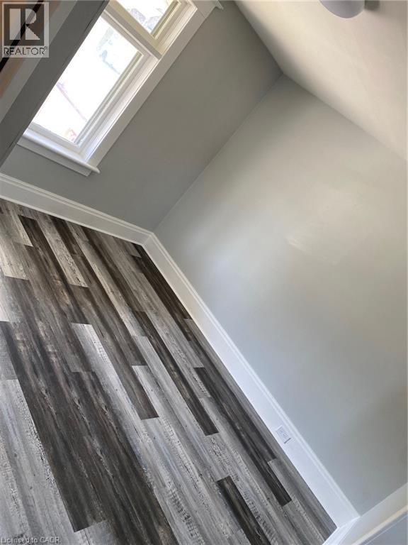 246 MADISON Avenue S thumbnail 13