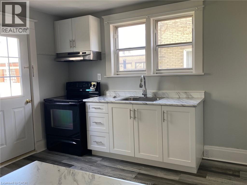 246 MADISON Avenue S thumbnail 6