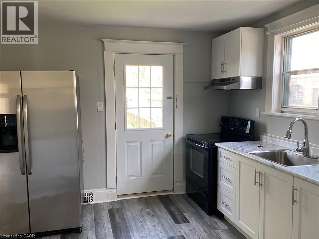 246 MADISON Avenue S thumbnail 4