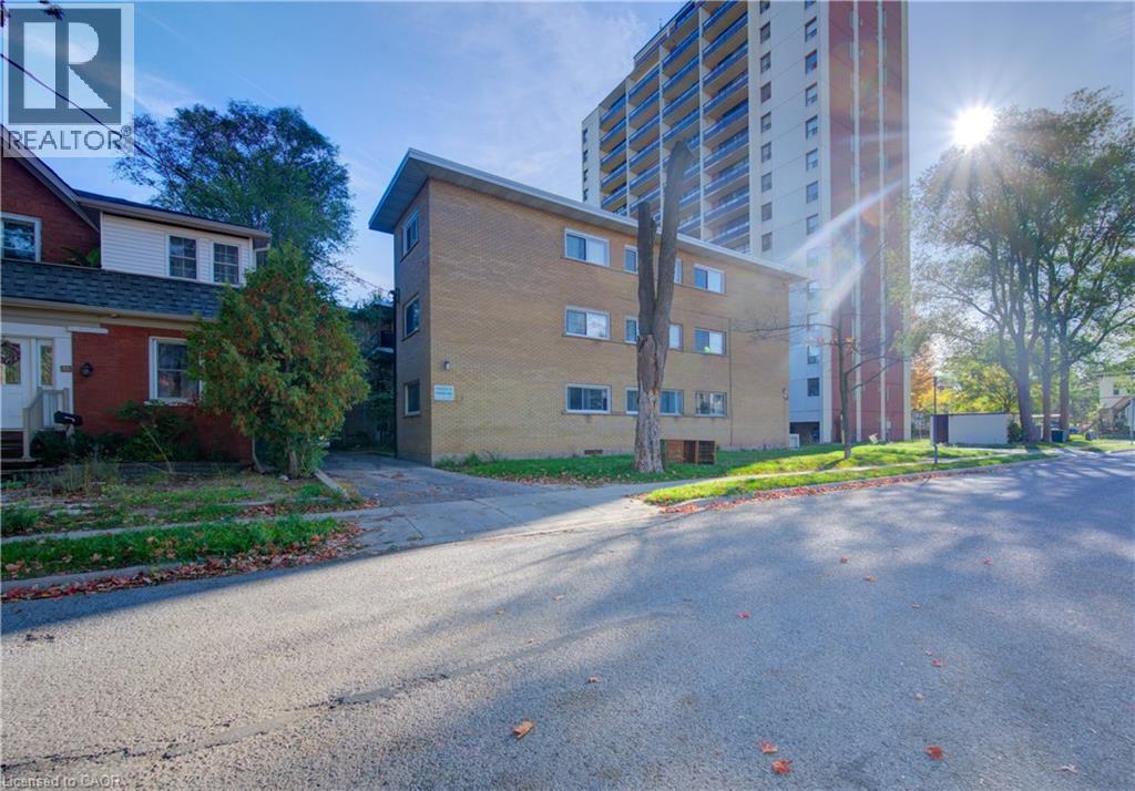 50 GORDON Avenue thumbnail 2