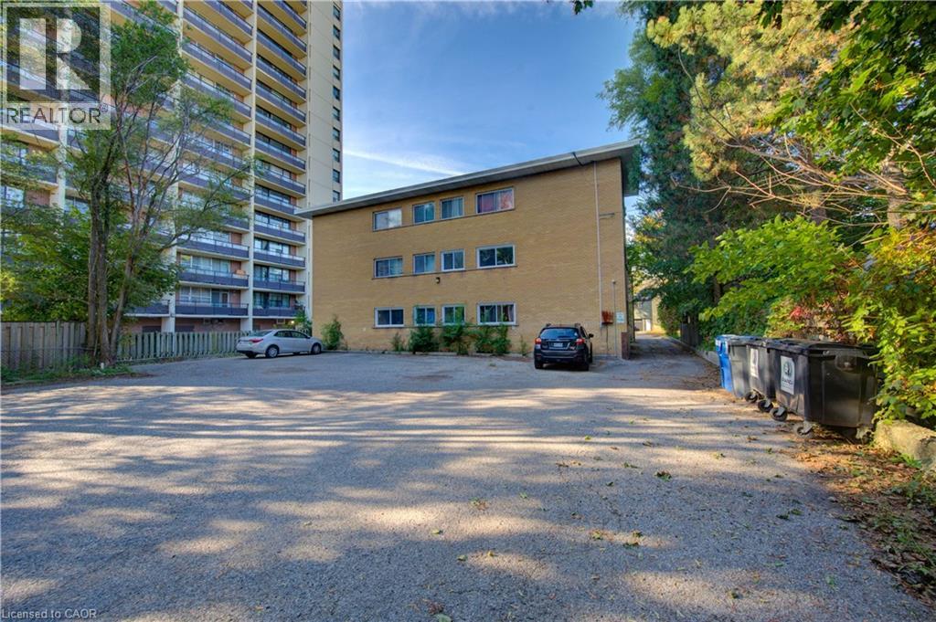 50 GORDON Avenue thumbnail 35