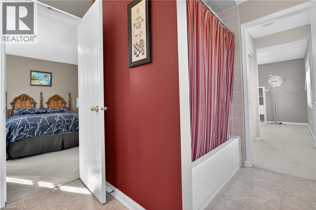 92 BAGGS Crescent thumbnail 27