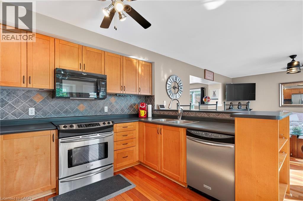 92 BAGGS Crescent thumbnail 4