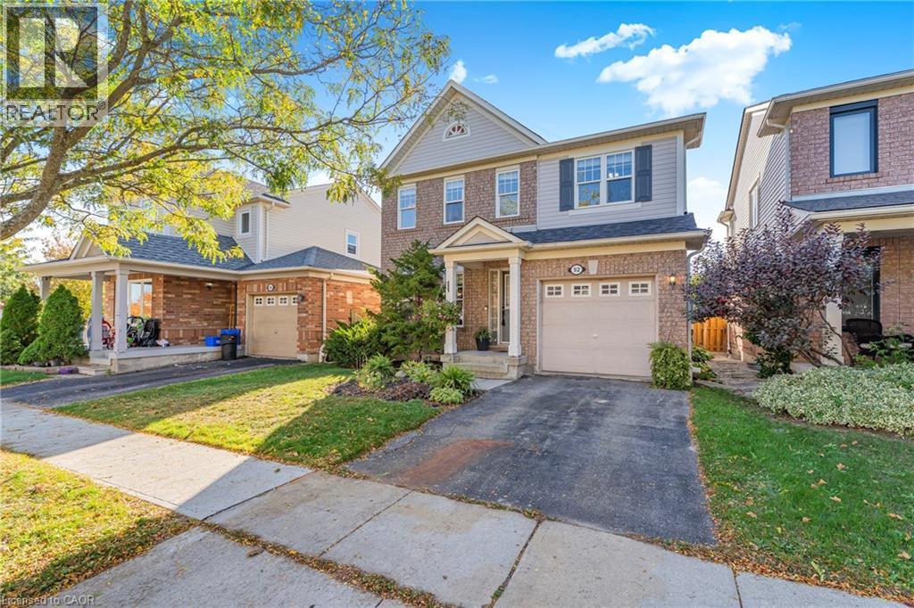 92 BAGGS Crescent thumbnail 45