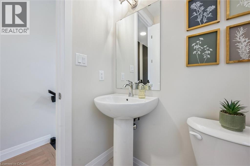 111 CATHERINE Street thumbnail 14