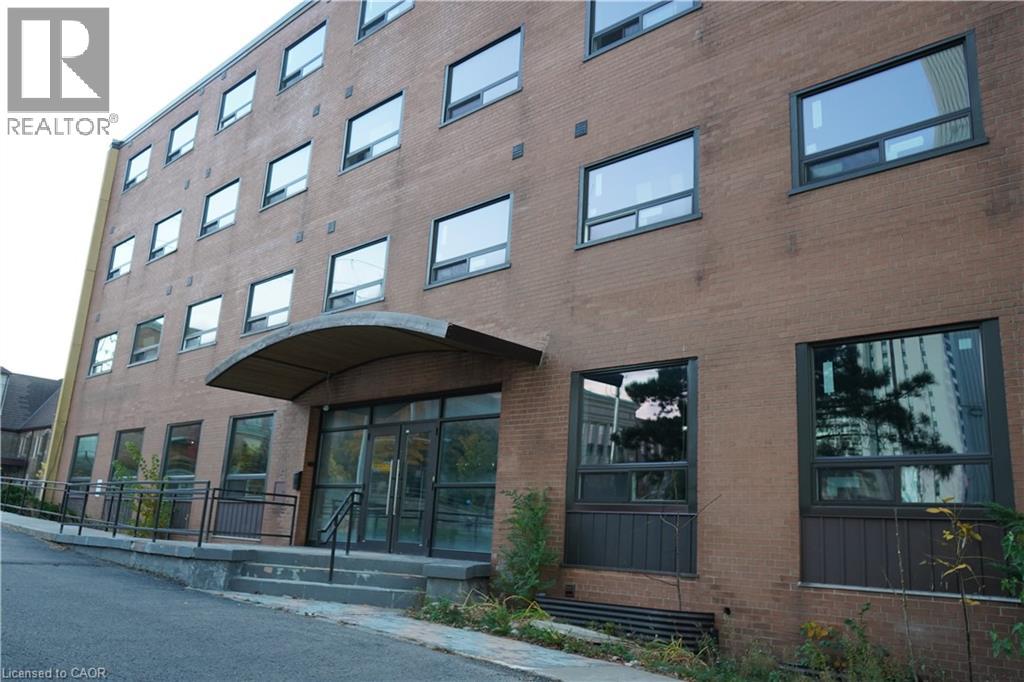 824 KING Street W thumbnail 5