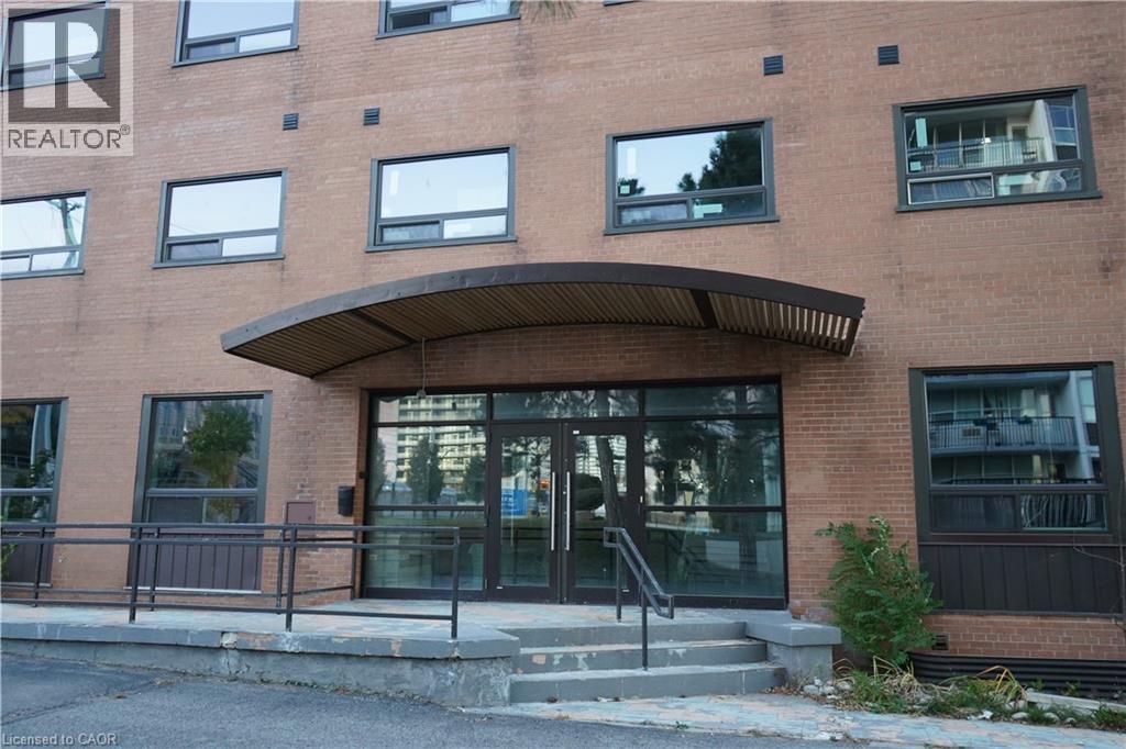 824 KING Street W thumbnail 6