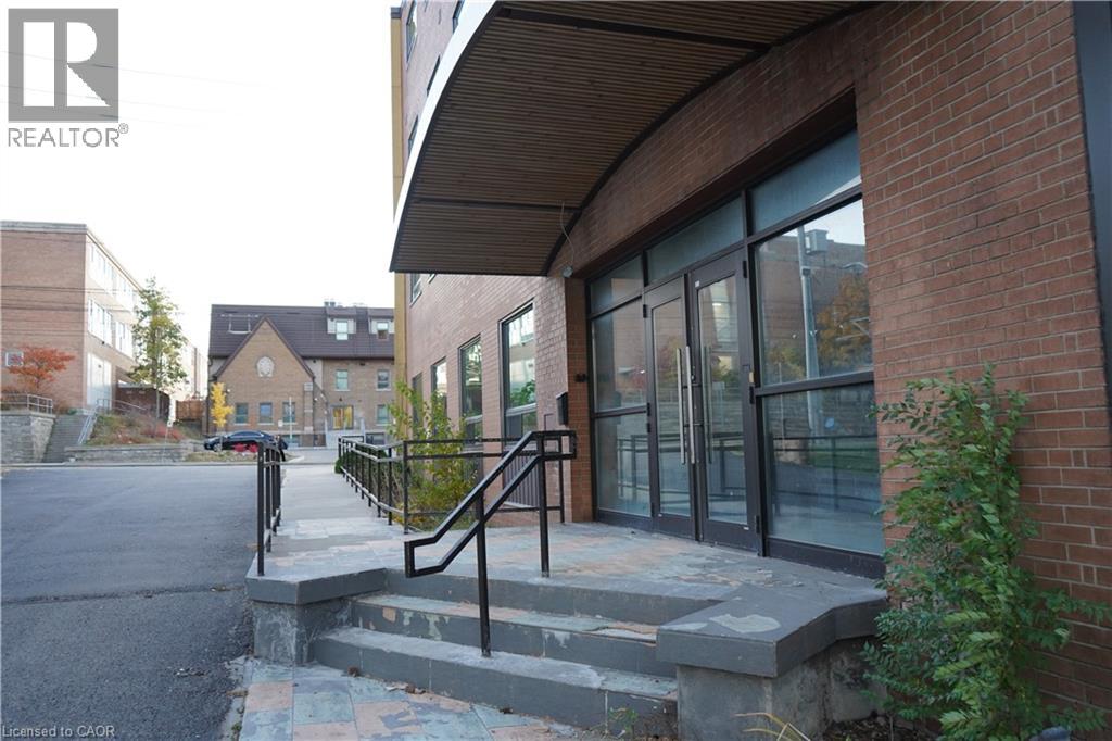 824 KING Street W thumbnail 7