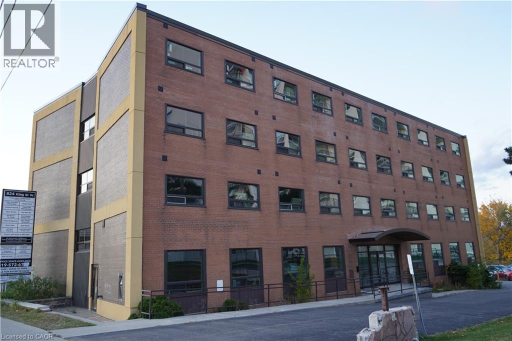 824 KING Street W thumbnail 8