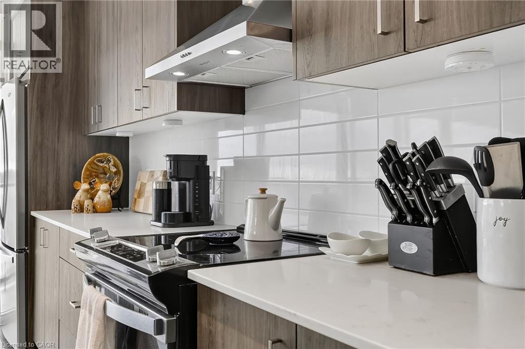 15 GLEBE Street Unit# 1313 thumbnail 2