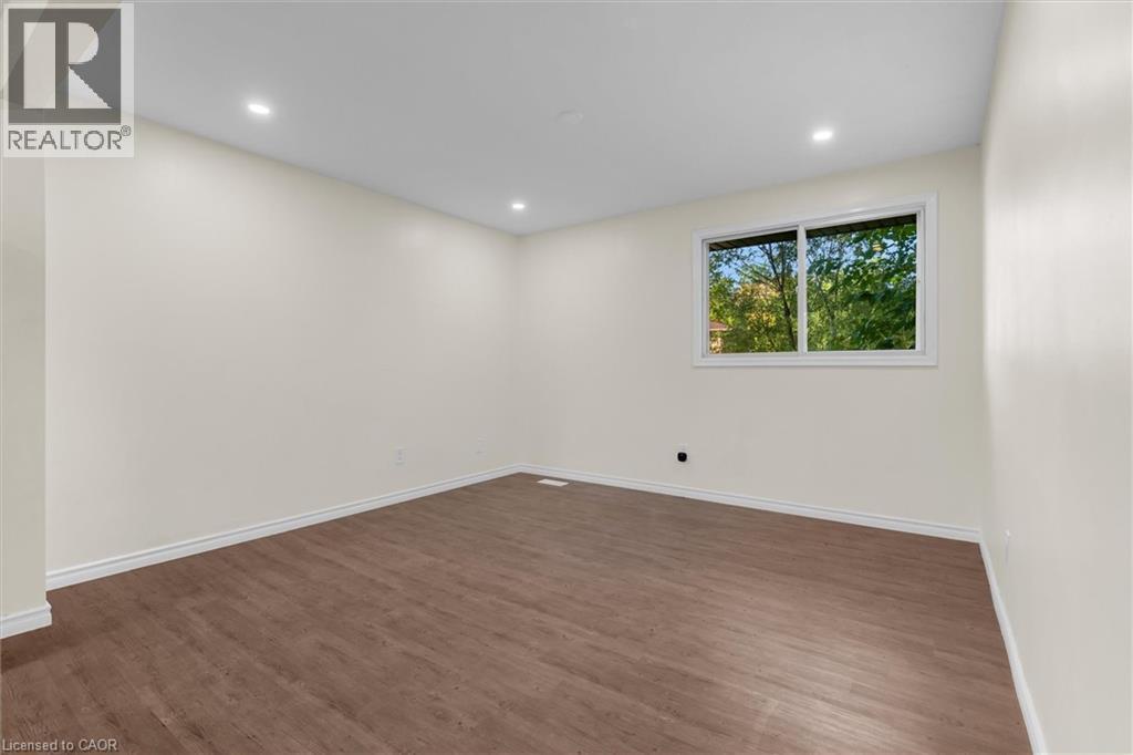 62 BOND Street thumbnail 30