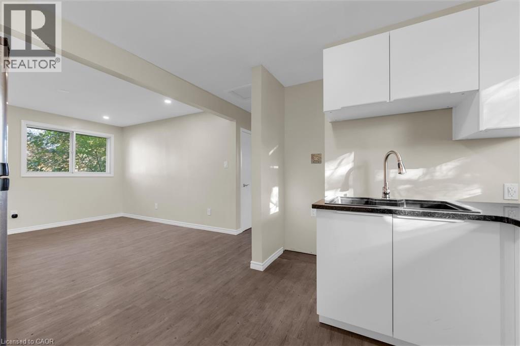 62 BOND Street thumbnail 34