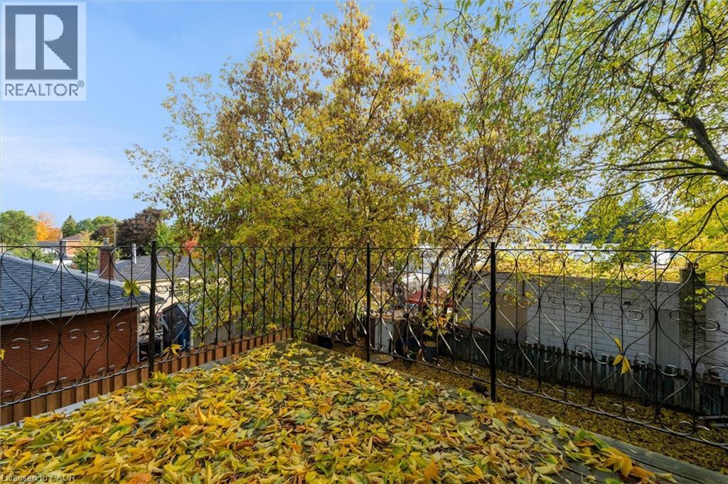 62 BOND Street thumbnail 36