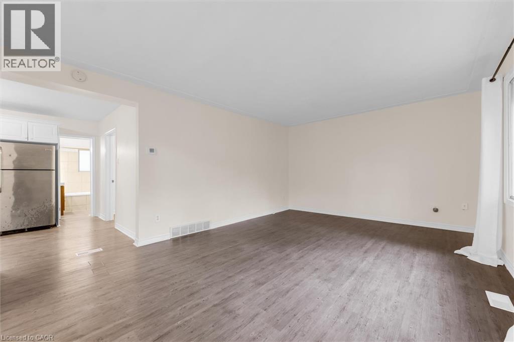 62 BOND Street thumbnail 4