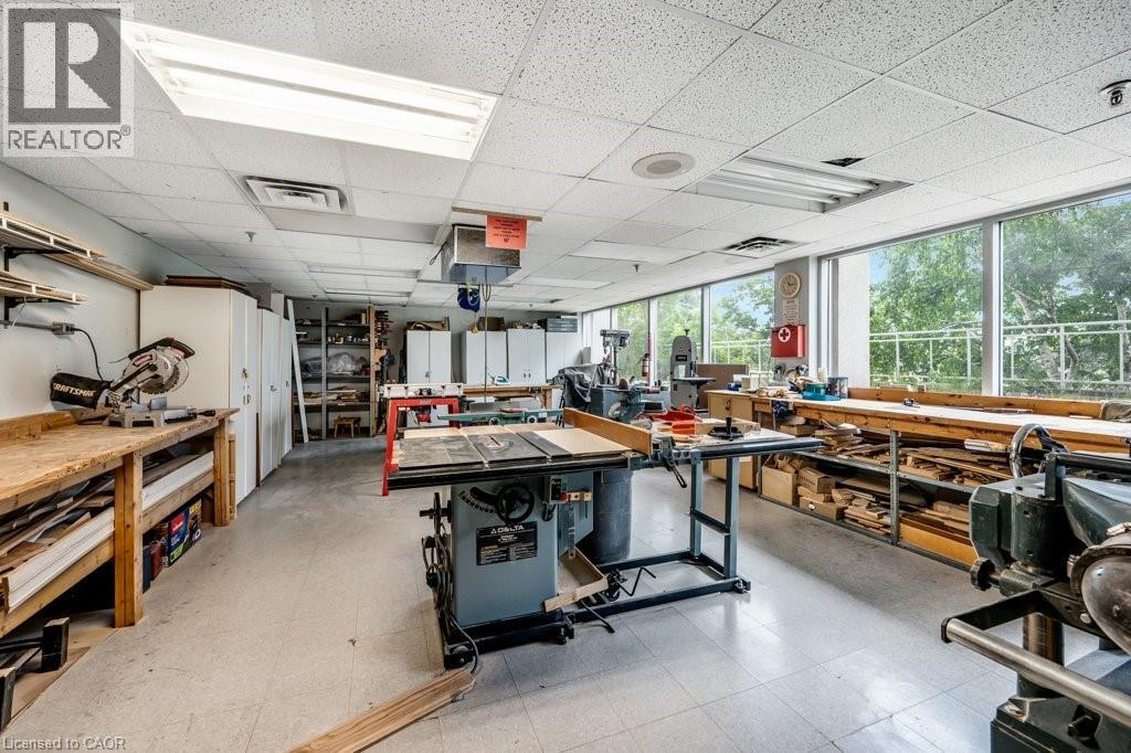 190 HESPELER Road Unit# 1401 thumbnail 32