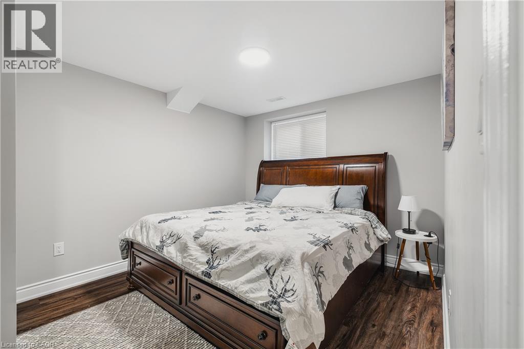 346 MOORLANDS Crescent thumbnail 30