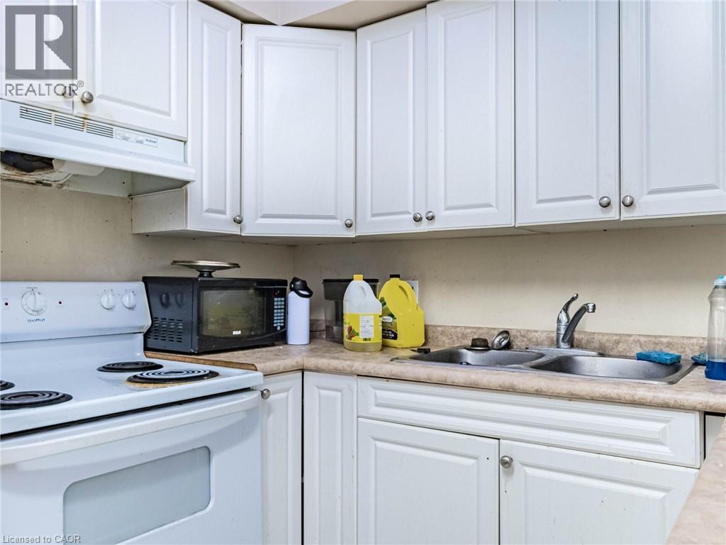 251 LESTER Street Unit# 203 thumbnail 8