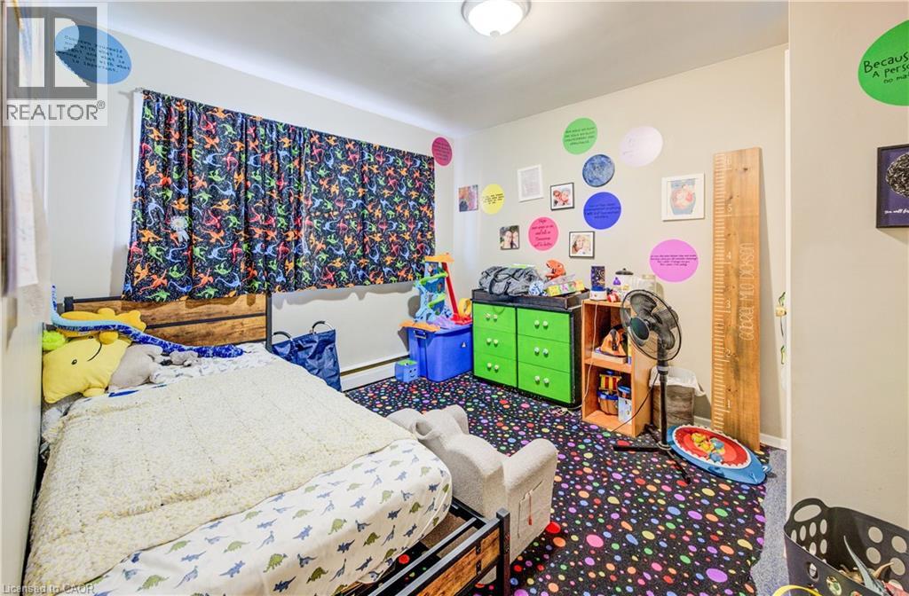 263 HIGHLAND Road W thumbnail 33