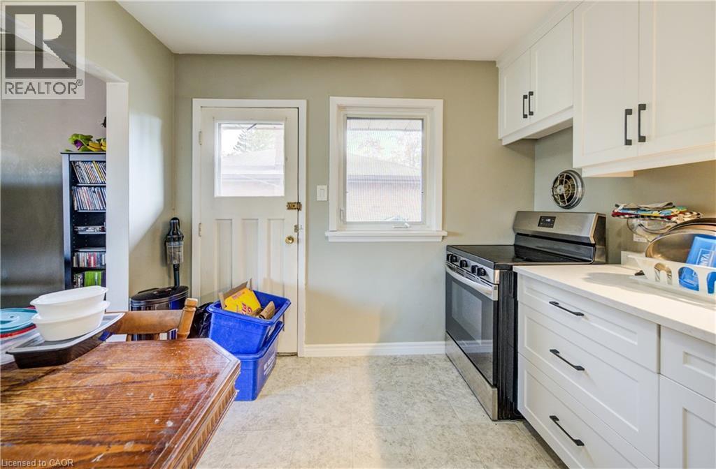 263 HIGHLAND Road W thumbnail 17