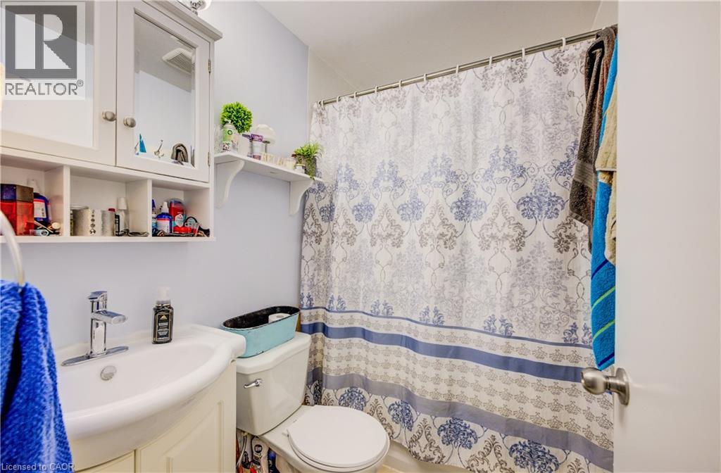 263 HIGHLAND Road W thumbnail 47