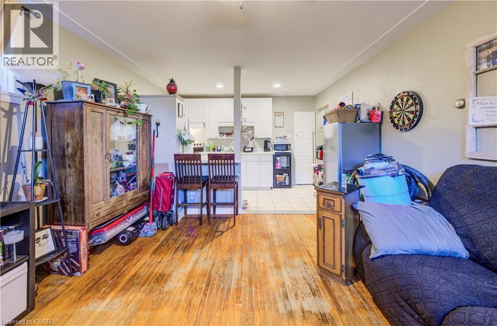 263 HIGHLAND Road W thumbnail 43