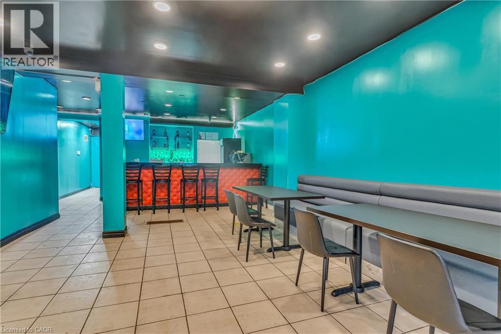 612 KING Street E thumbnail 16