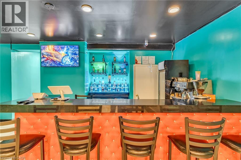 612 KING Street E thumbnail 18