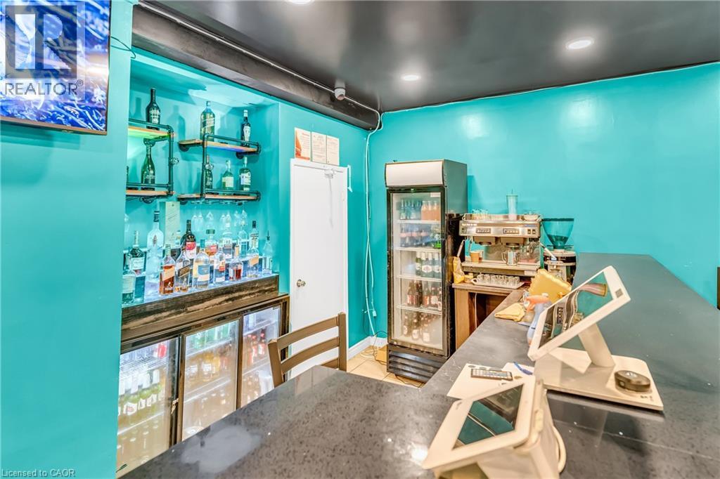 612 KING Street E thumbnail 19