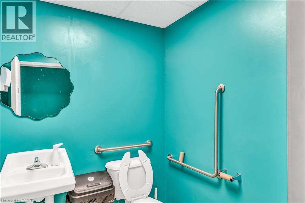 612 KING Street E thumbnail 22