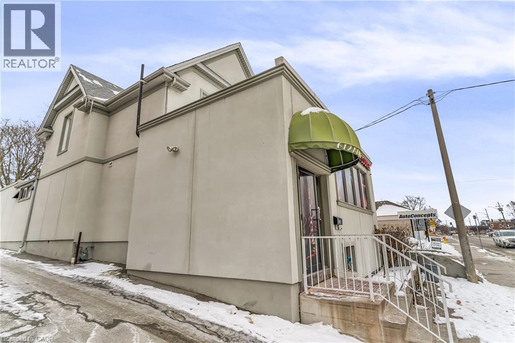 612 KING Street E thumbnail 4