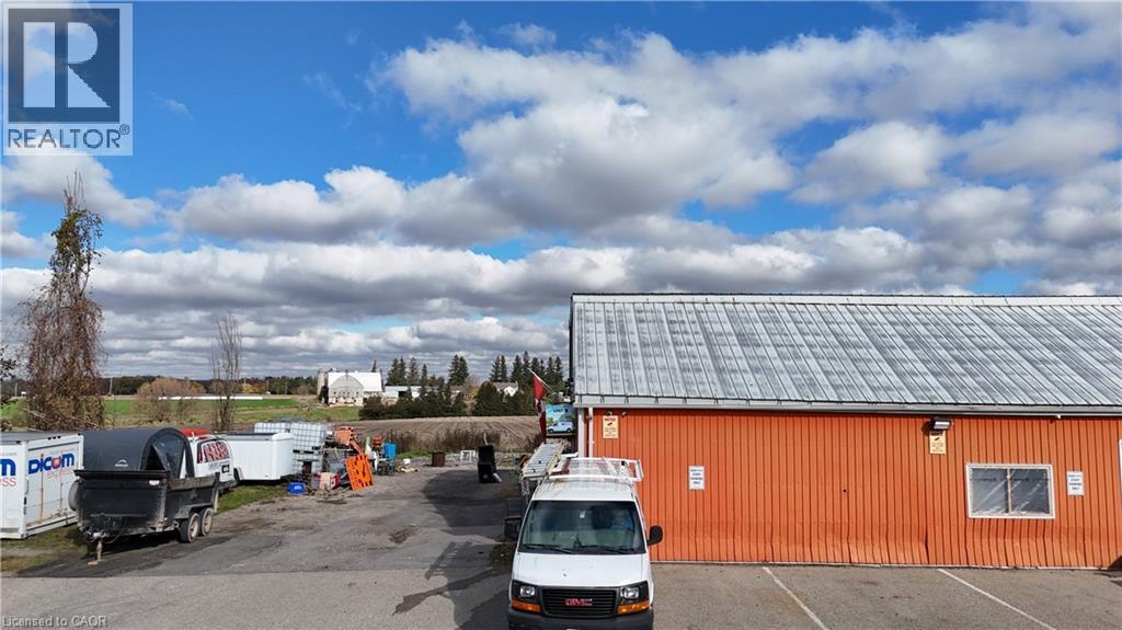 926 KING Street N thumbnail 19