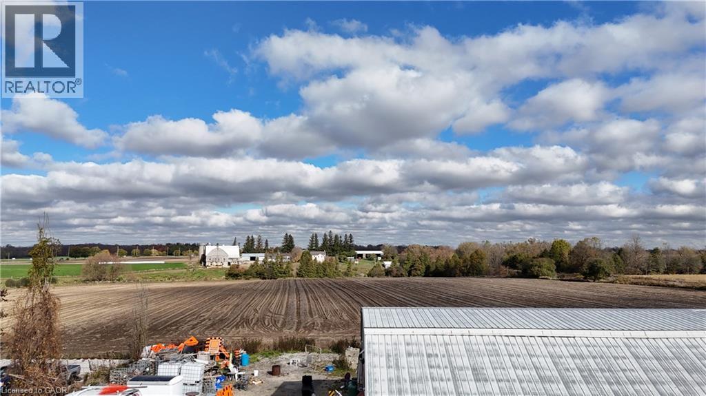 926 KING Street N thumbnail 21