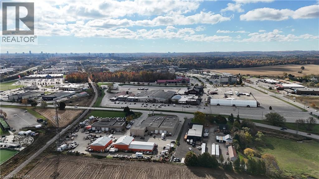 926 KING Street N thumbnail 17