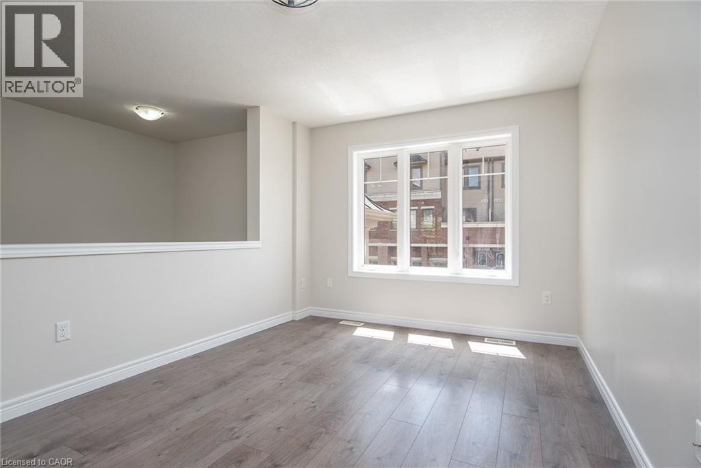 70 WILLOWRUN Drive Unit# J-3 thumbnail 4