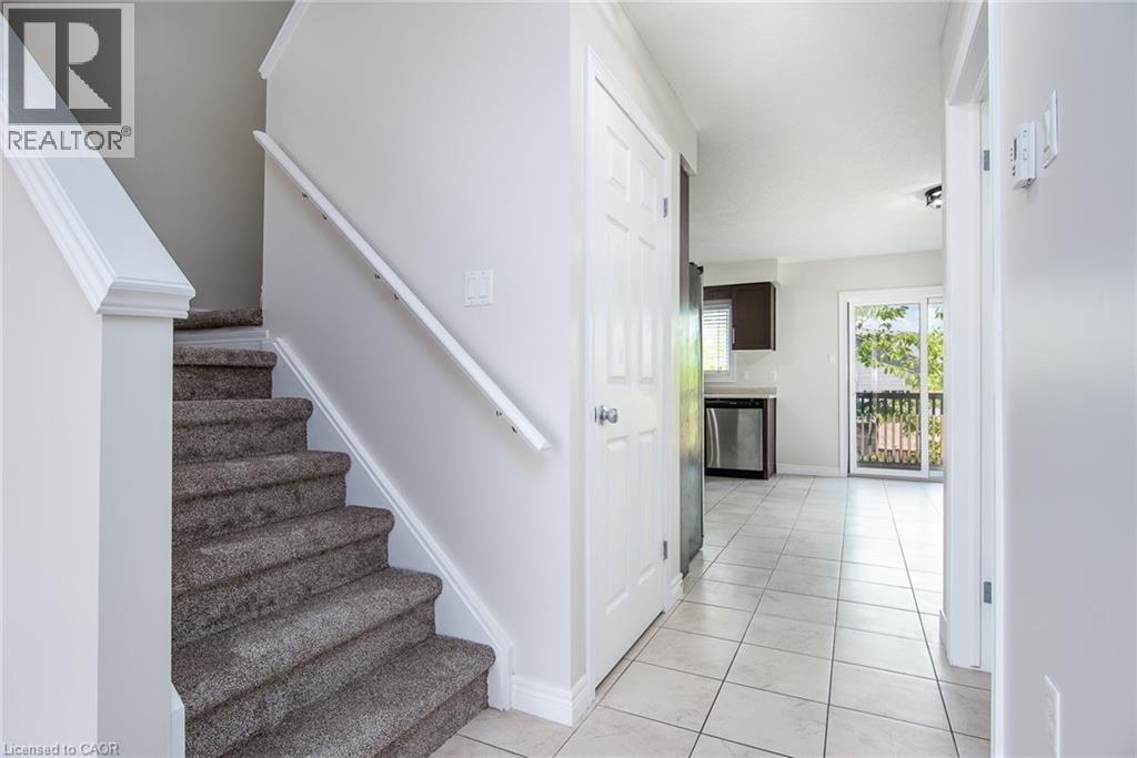 70 WILLOWRUN Drive Unit# J-3 thumbnail 14