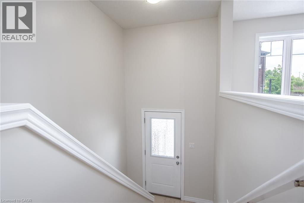 70 WILLOWRUN Drive Unit# J-3 thumbnail 15