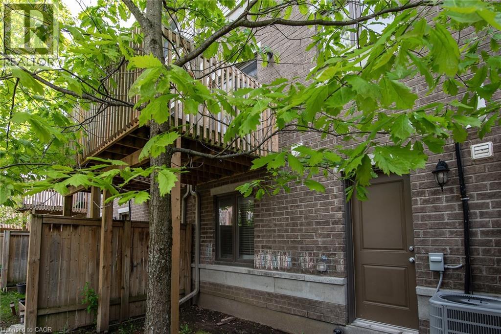 70 WILLOWRUN Drive Unit# J-3 thumbnail 28